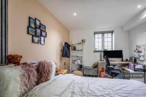 Bedroom - Sleeping Aera
