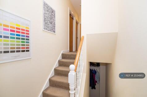 Stairs Up To Bedrooms