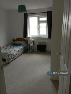 Spacious Bedroom