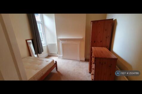 Bedroom 2 - 1