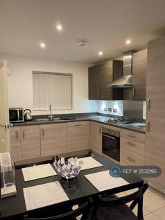 Spacious Kitchen