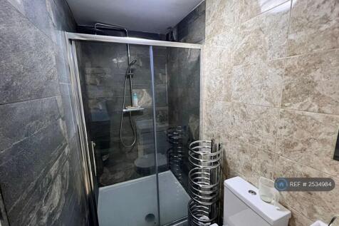 Shower - Groud Floor