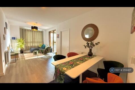 Living Room &amp; Dining Room