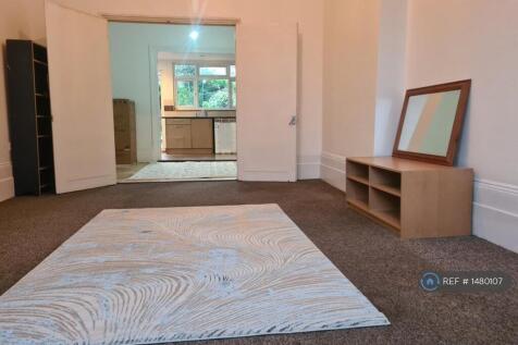 Living Room (Or Bedroom 4)
