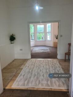 Lounge/ Dining Room
