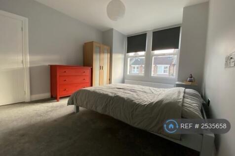 Large Double Room (1)