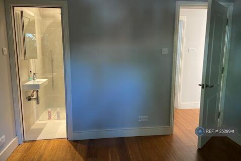 Master To Ensuite