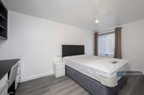 Large En-Suite Room