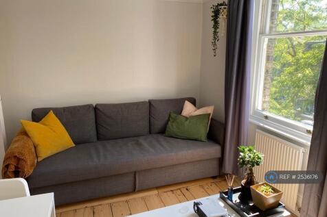 Open Plan Lounge To Kitchen