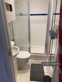 Second Modern Bathroom With Shower