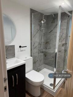 Shower En-Suite