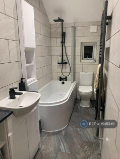 Bathroom (Unfurnished)