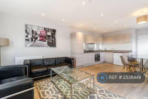 Beautiful Lounge &amp; Kitchen