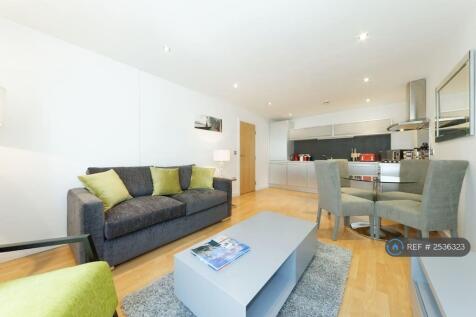 Open Plan Lounge / Dining / Kitchen Area