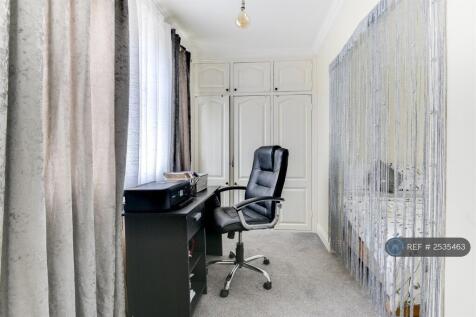 Dressing Area 