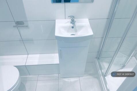Bathroom (Wc, Sink &amp; Shower)