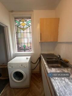 Washing Machine In Kitchen 