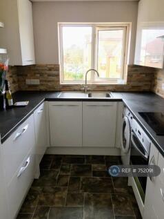 Fitted Kitchen (With New Appliances)