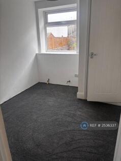 2nd Bedroom