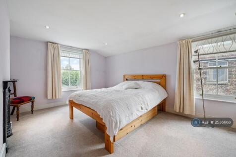 Top Floor Guest Bedroom