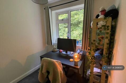 Single Bedroom (Office)