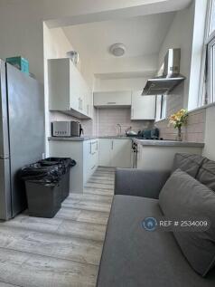 Kitchen/ Lounge