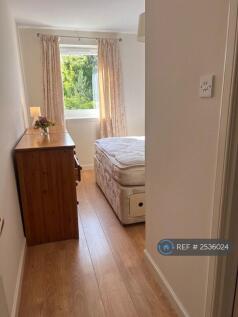 Entrance To Master Bed