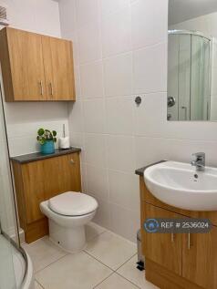 En-Suite 2