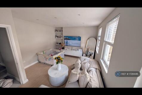 Spacious Living Room