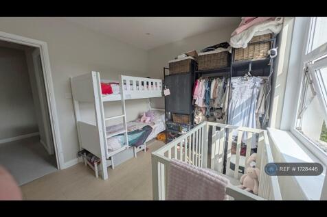 Spacious Second Bedroom