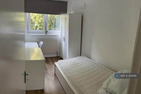 Upstairs Bedroom (3)