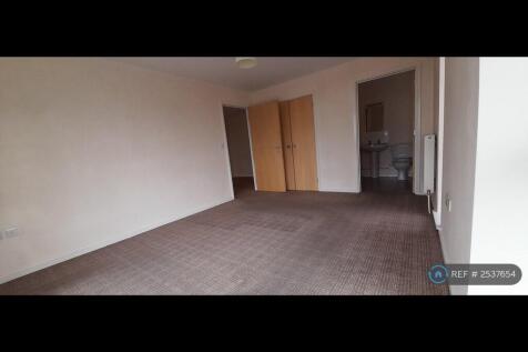 Master Bedroom With En-Suite