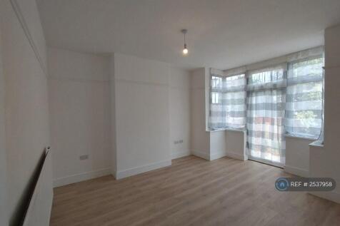 Dining Room/ Bedroom 4