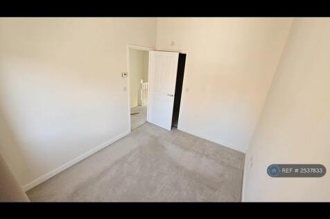 Ensuite Bedroom