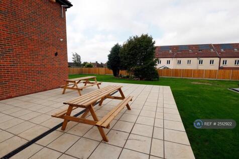 Shared Rear Garden