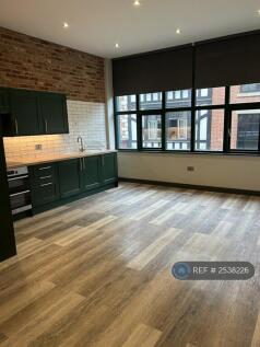 Open Plan Kitchen / Lounge 