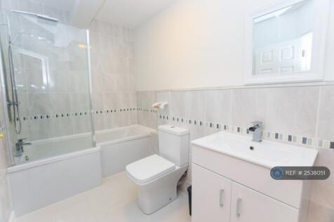 Sharing Bathroom Between Room 1&amp;2