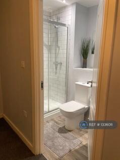 En-Suite Bedroom 1