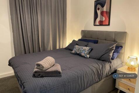 Large Guest Room
