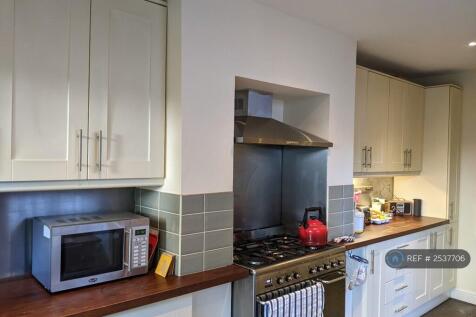 Spacious Kitchen &amp; Dining
