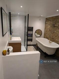 Newly Renovated Bathroom