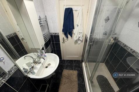 Bathroom With Very Powerful Water Pressure