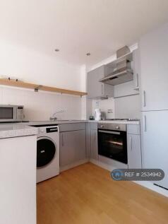 Open Plan Kitchen-View2