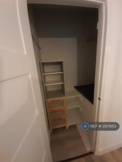 Rear Double Bedroom Built In Wardrobe 