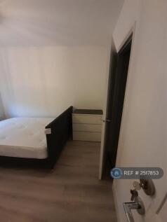 1st Floor Double Rear Bedroom Available 