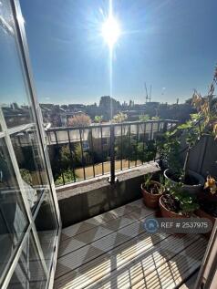 Balcony (Bedroom)