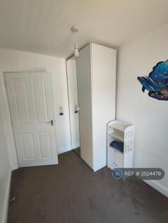 2nd Floor - Box Room