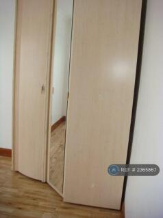 Wardrope In Bedroom 4