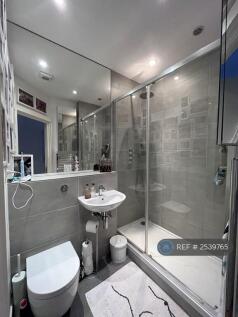 2nd Bathroom 