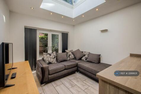 Living Room/ Kitchen